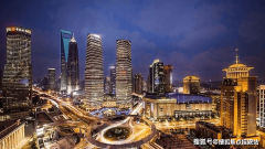  素质上是同质化人